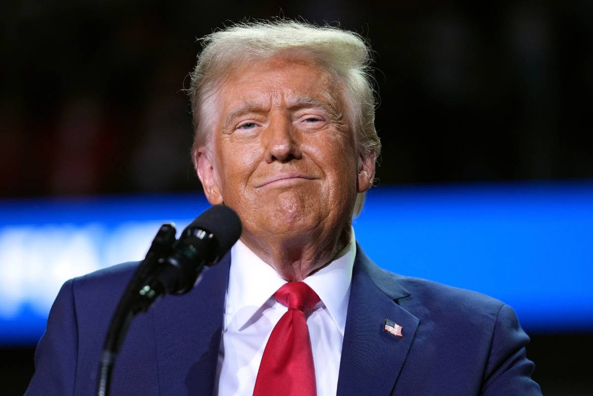 Donald Trump an einem Mikro