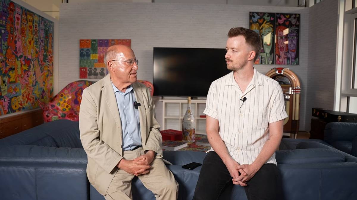 Lukas Furch (links) im Gespräch mit Gregor Gysi 